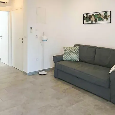 Lovely In Rab With Wifi Apartment Rab Town