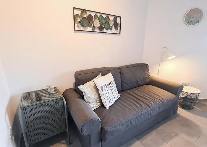 Apartment 1 Bedroom Awesome In Rab Rab Town