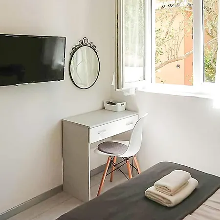 1 Bedroom Awesome In Rab Rab Town